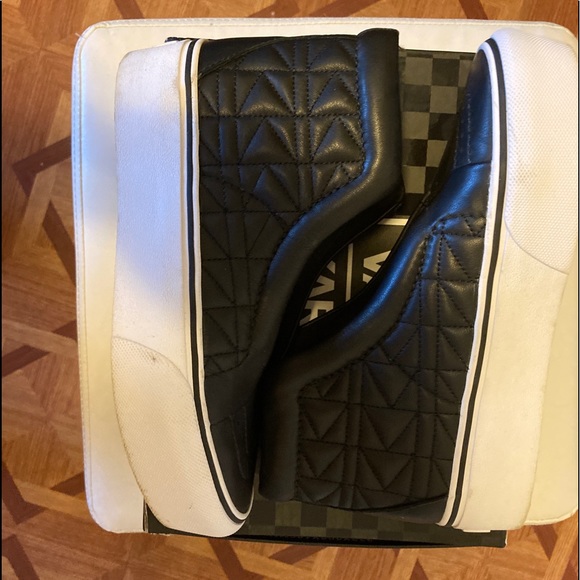 Vans X Karl legarfeld - Picture 1 of 5